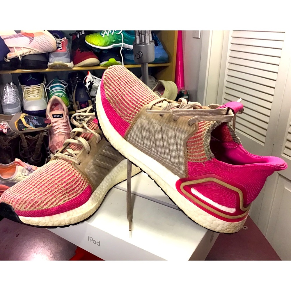 adidas UltraBoost 19 Trace Khaki Magenta